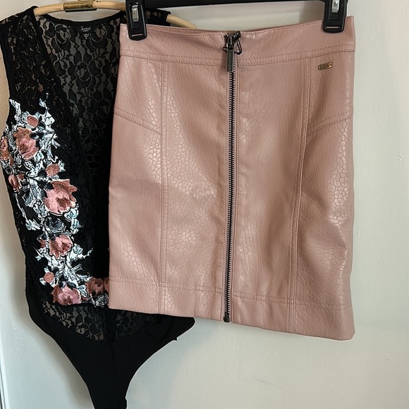 New Armani Exchange Mauve Pink Vegan Snakeskin Embossed Leather Zip Mini Skirt - Picture 10 of 10